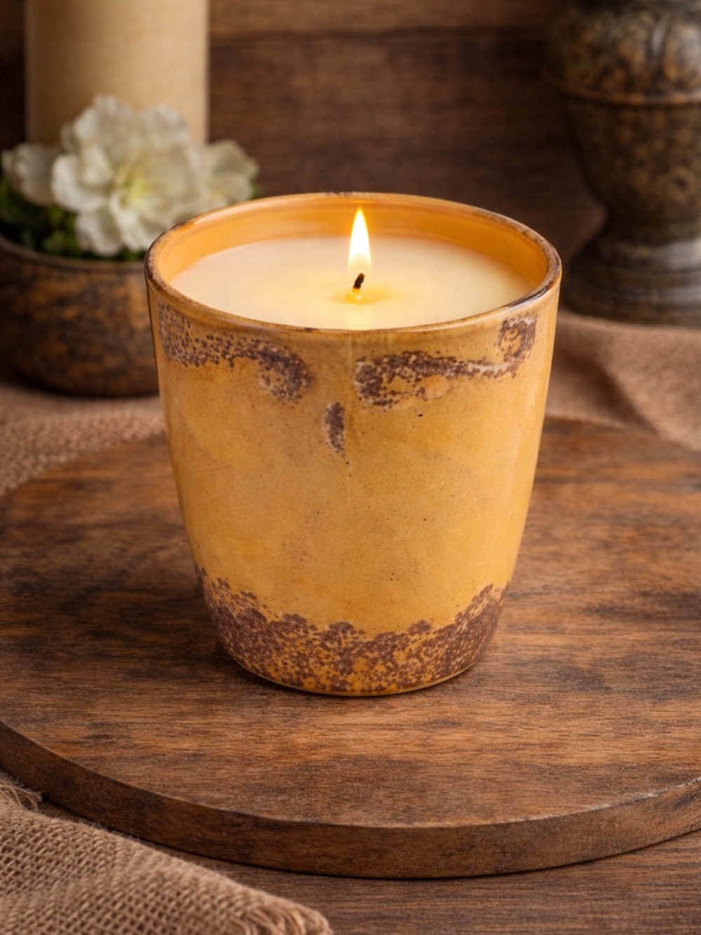 14 oz Soy Blend Candle by City Creek Sugared Citrus Rustic Gold Ceramic Vase NWT
